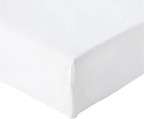 Amazon Basics King Fitted Sheet, Microfibre, 150 x 200 cm, White, 30 cm Deep Pocket
