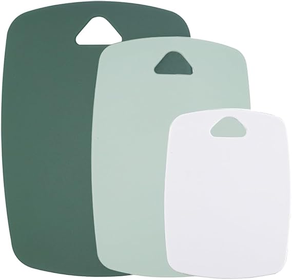 AKINOYAMA Plastic Chopping Board Set of 3, Chopping Boards for Kitchens with Grip Handle, BPA Free, Dishwasher Safe Cutting Boards, Multi Colour Chopping Board Set (Green)