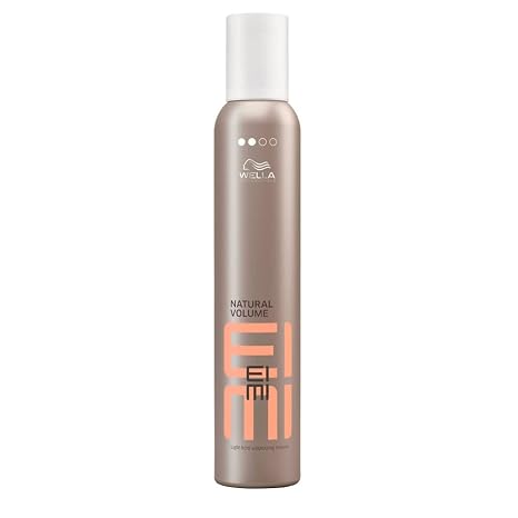Wella Professionals EIMI Natural Vol Espuma de peinado Fijadora y volumizante Fijación suave Protección contra la deshidratación del cabello y el calor 300ml