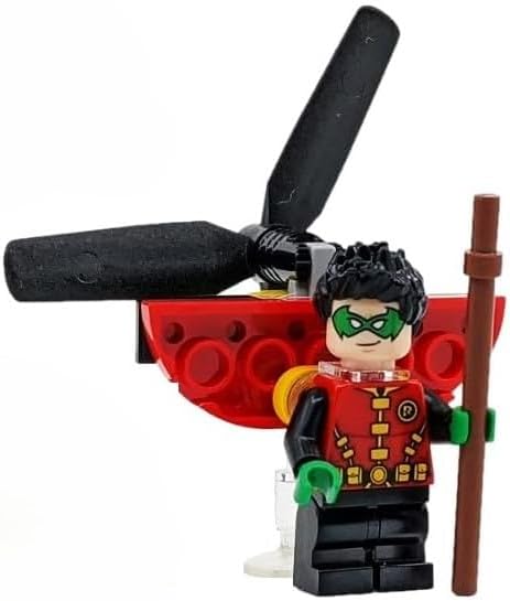 LEGO Superheroes Batman: DC Comics Robin with Jetpack and Yellow Cape