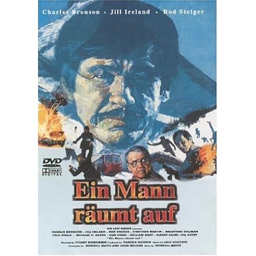Ein Mann raeumt auf