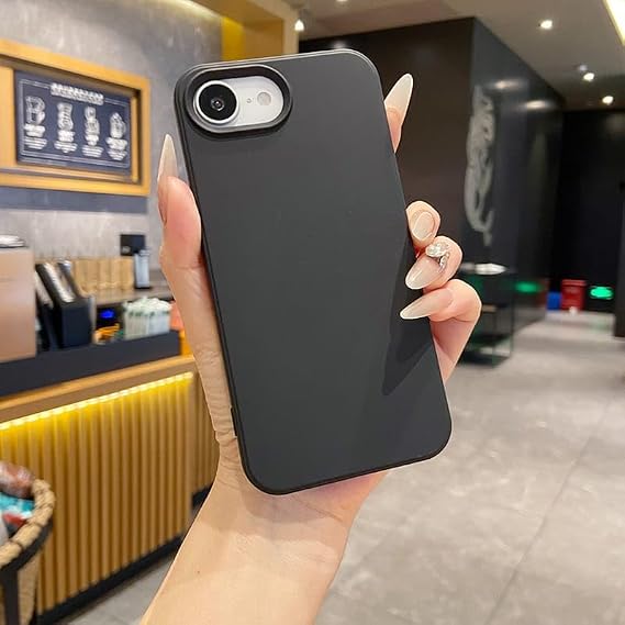 iPhone 16E ile Uyumlu İçi Kadife Lansman Silikon Kılıf – Kamera Korumalı, Darbe Emici, Premium Yumuşak Kapak Siyah