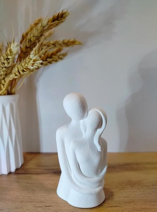 Soyut Sevgi Heykeli – Minimalist & Anlam Yüklü Dekoratif Figür