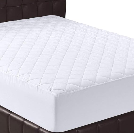 "Premium Quilted Fitted Mattress Protector: Extra Deep 35cm Pocket - A Comfortable Shield for Mattress Care in Multiple Sizes" (Super King 180x200cm)