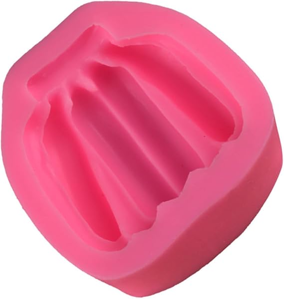 Silicone Banana Mold for Cake Decoration and Soap Making, Dishwasher and Microwave Safe Kitchen Baking Gadget for Fondant and Mousse Cakes, for Restaurant and Home Use