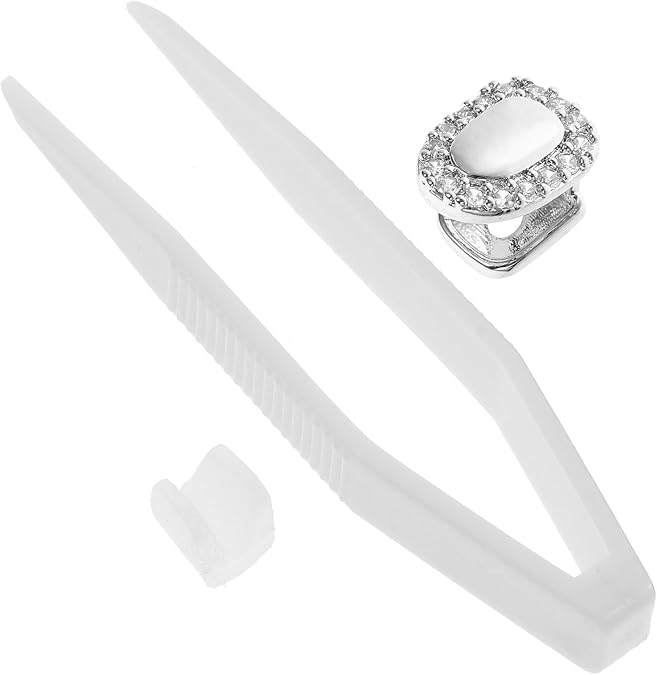 Silver Copper Hip Hop Teeth Grills with Rhinestones, Comfortable Lightweight Mouth Grill for Adults and Rappers, Unique Eye-catching Design for Hip Hop Party