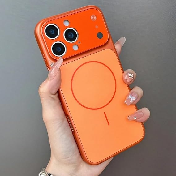 İPhone 14 Pro ile Uyumlu 17 Pro Görünümlü Magsafe Destekli Kablosuz Şarj Özellikli Kamera Lens Korumalı Şık Metal Görünümlü Telefon Kılıfı