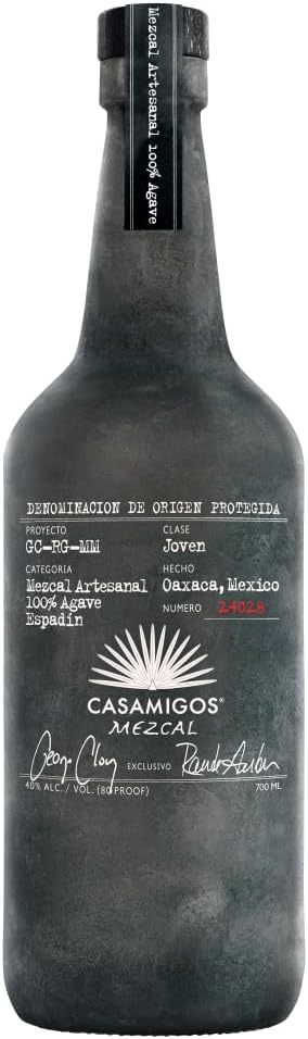 Casamigos Mezcal | 40% vol | 70cl | Artisanal Agave Spirit | Notes of Smoke & Black Pepper | Recommended for Cocktails & Alcohol Drinks | Made from Espadin Agave in Oaxaca | Mexico