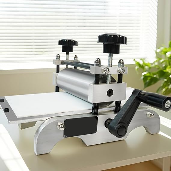 Etching Machine, Flat Press Printing Machine, Adjustable Roller Height, Easy to Store, 31x17CM, Ideal for Decorative Displays and Printing Supplies