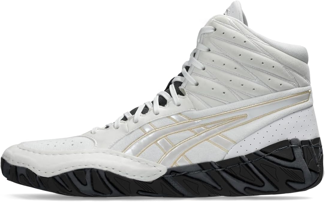 ASICS Men's Aggressor 6Sneaker