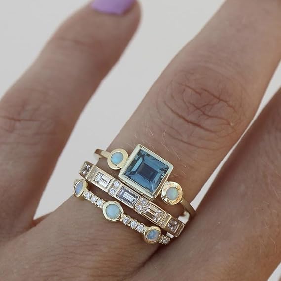 14kゴールドメッキ 重ね付け可能なリング3点セット プリンセスカット ブルージェムストーン 婚約指輪 オパール&バゲット Cz スタッキングバンド付き ブライダルプロミス ジュエリー 女性用 結婚式 & バレンタインデー サイズ11