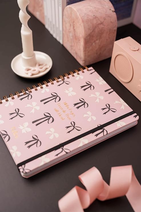 Matt Notebook B5 17x24 cm Spiralli Lastikli Noktalı Tarihsiz Not Defteri Fiyonklar
