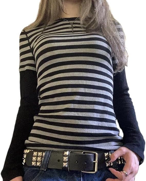 Y2k グランジ シャツ フェアリーゴシック トップス レディース ヴィンテージ 美的 グラフィック バギー Tシャツ 90年代 E ガールズ エモトップ 原宿服