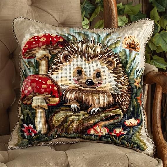 Kitquiver Latch Hook Cushion Kits Hedgehog Latch Hook Kits for Adults Beginners (43X43cm) DIY Handmade Pillowcase for Beginners Pre-Printed Pattern Needlework Crochet Craft Kits for Sofa Decoration