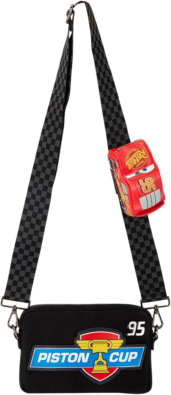 Loungefly Disney:Pixar - カーズ - ライトニングマックィーン - ピストンカップ - スリングクロスボディバッグ チャーム付き - 20周年記念 - コレクターバッグ