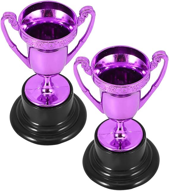 2pcs Mini Plastic Trophy Decor for Students Featuring Easy Installation and Highly Versatile Design, for Graduation Time and Back to School Party Trophy Decor or Sports Events