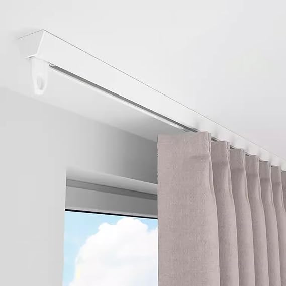 Ayarlanabilir Kancalı Tavan Perdesi Çubuğu, Gizlilik/Oturma Odası/Yatak Odası için Ağır Hizmet Tipi Sürgülü Perde Rayı, 20 ft Beyaz Perde Bölme Odası Bölücü Vidalar Dahil