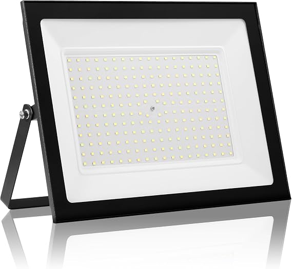 200W Led Floodlight Outdoor, 6500K LED Outdoor Security Lights, Waterproof IP66, Daylight White Outdoor Lights for Warehouse, Playground, Backyard and Park [Energy Class F]