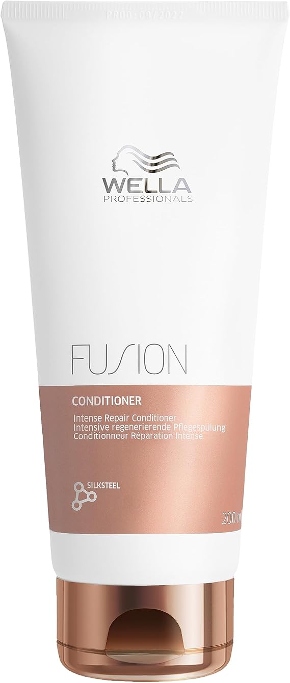 Wella Professionals Fusion Intense Repair Conditioner - Intense Repair & Smoothening Conditioner for Dry & Damaged Hair - Boost Shine & Protect Hair Against Breakage 200ml