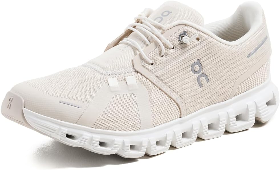 ON Running Women's Cloud 6Sneaker