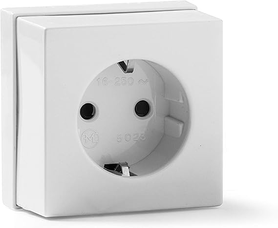FAMATEL Socket with TTL | 65 x 65 mm | Surface | 16A | 250V | Easy Installation | 5000 Series | White.