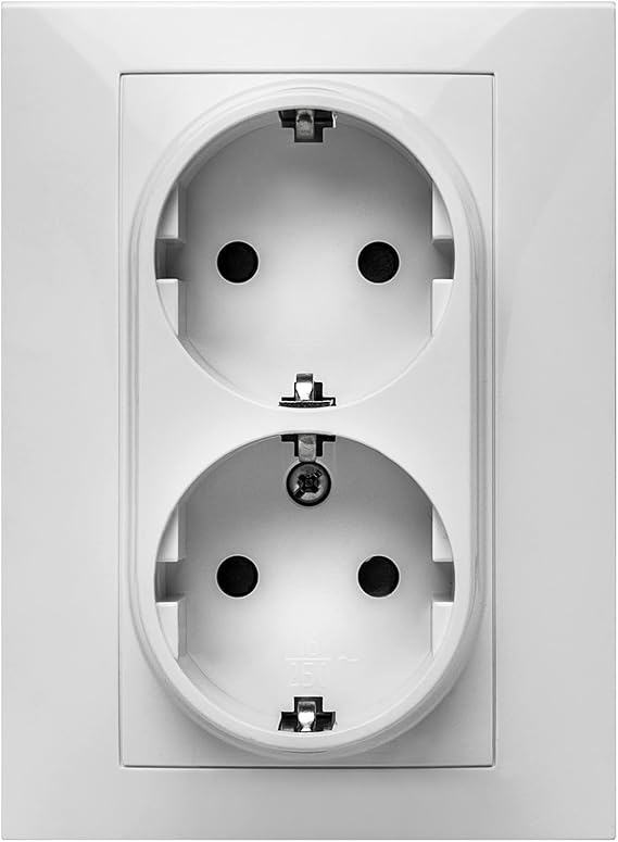 FAMATEL – Double base | Recessed socket | Habitat 15 series | Easy installation | High water tightness of the product | Child Protection | TT | 16A | 250V | White