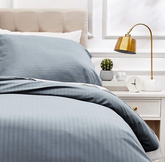 Amazon Basics 2-Piece Microfibre Bedding Duvet Cover Set, Duvet Cover 135 x 200 cm & 1 Pillowcase 80 x 80 cm, Dark Grey