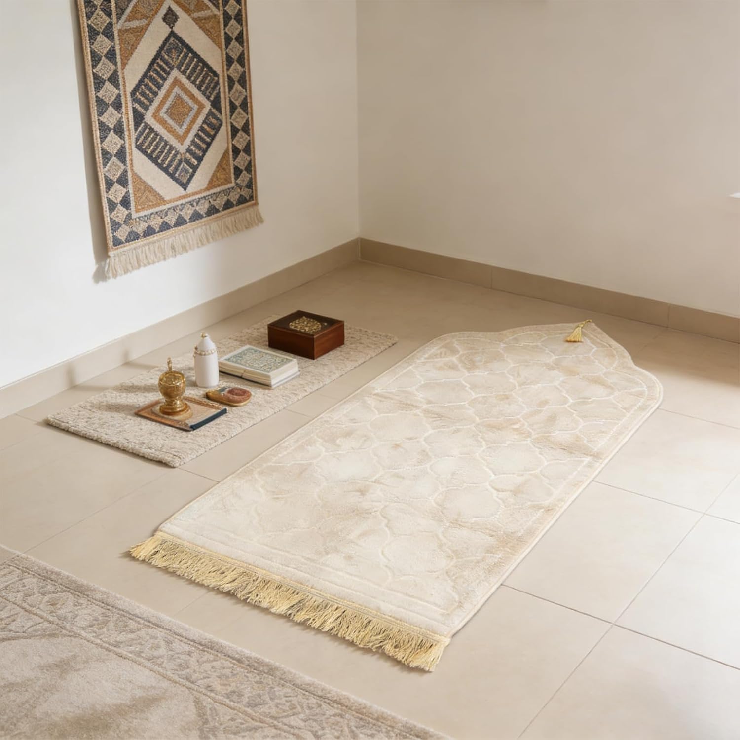 Prayer Mat Muslim Prayer Rugs Soft Flannel Islamic Prayer Mat Turkish Praying Carpet Large Size Area Rugs Daily Prayers & Travel Use, Elegant Design as Thoughtful Gift (Beige)