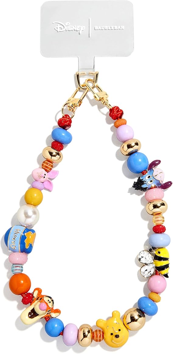 BaubleBar x Disneyのくまのプーさんの電話チャーム。