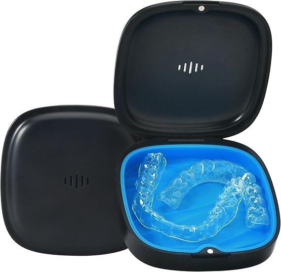Retainer Case Cute Slim Aligner Case Compatible with Invisalign, Orthodontic Aligner Case with Silicone Pad (Black Blue)