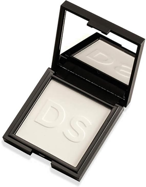 Daniel Sandler INVISIBLE VEIL BLOTTING POWDER - Universal Pressed Powder for Shine Control, Pore Blurring & Setting Makeup - Suits All Skin Tones - Award-Winning Formula with Vitamins C & E