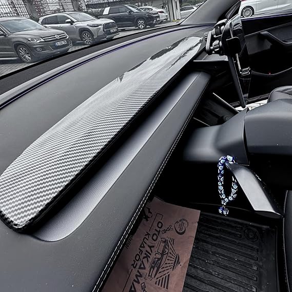 Tesla Model Y Juniper (2025+) Uyumlu Ön Panel Konsol Kaplama Seti (Parlak Karbon Fiber)