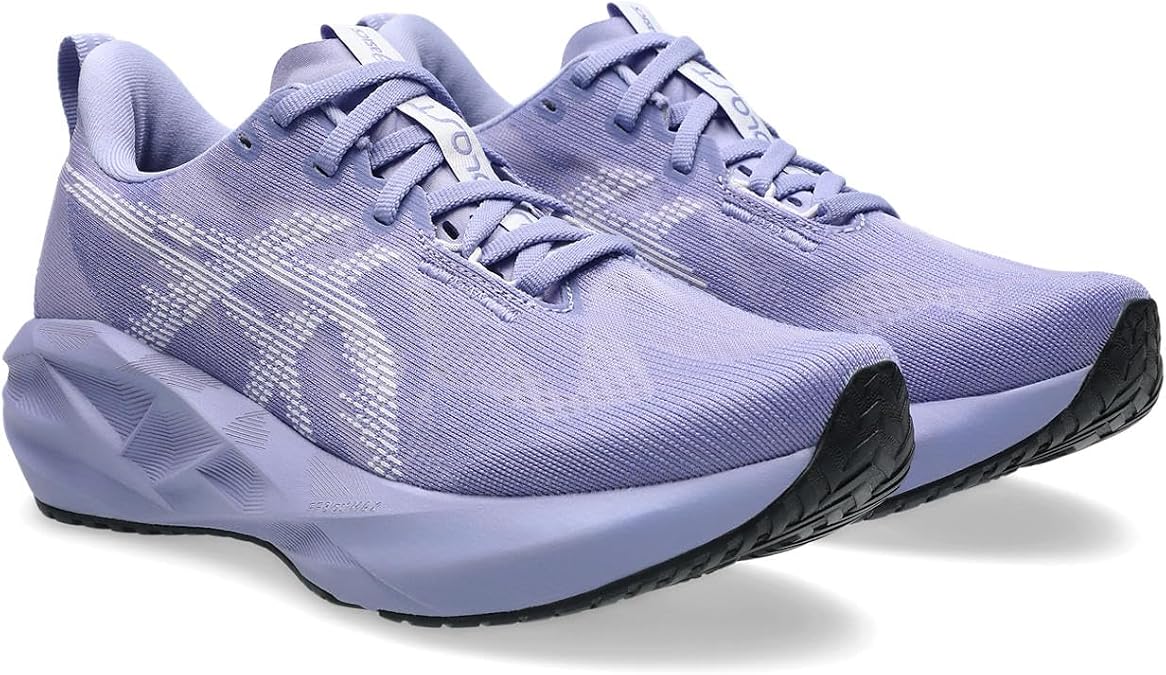ASICS Novablast 5 Trainers