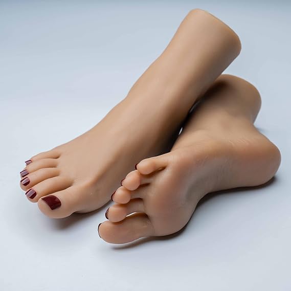One Pair Soft Silicone Lifesize Female Mannequin Feet Realistic Silicone Foot Mannequin Display Shoes Display Jewelry Sandal Shoe Sock Display Art Sketch Nail (Dark Color)