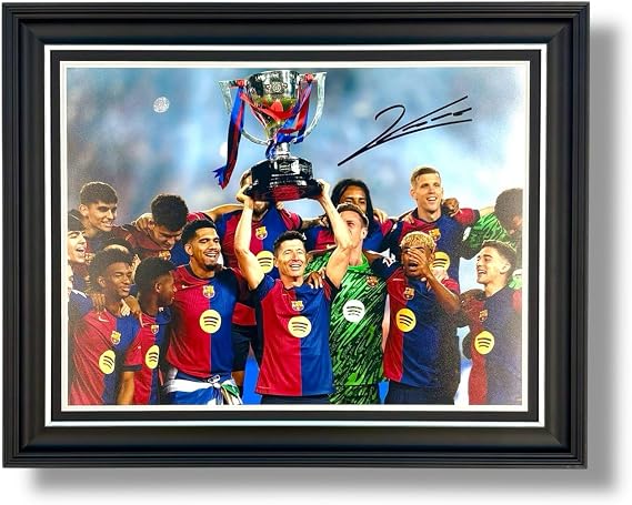 Robert Lewandowski Signed Photo In Luxury Handmade Wooden Frame & Certificate Of Authenticity Football Soccer Memorabilia Autograph Auto Poster