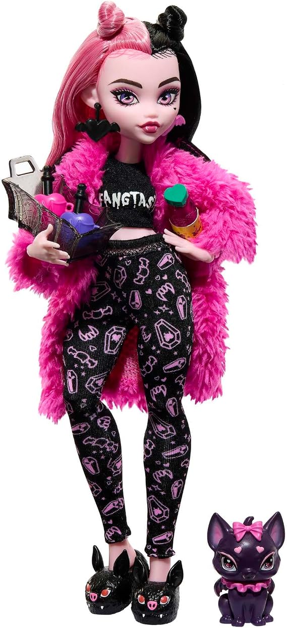 Monster High Doll and Sleepover Accessories, Draculaura Doll Pet Bat Count Fabulous, Creepover Party, HKY66