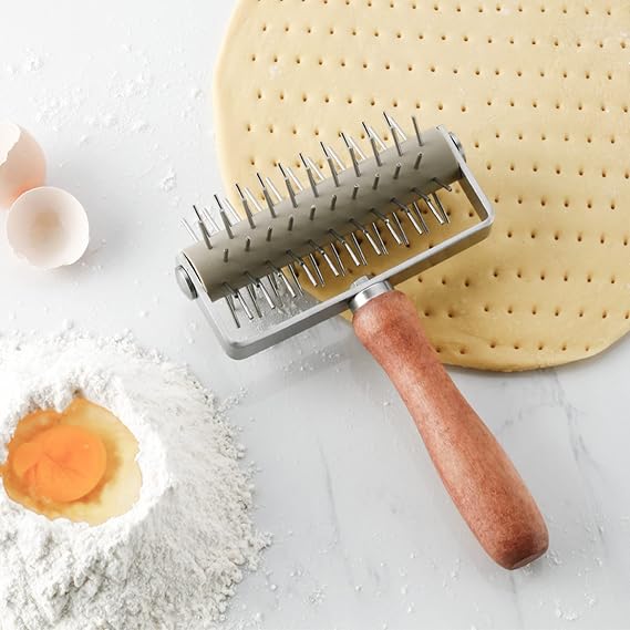 Roller Docker with Spikes Stainless Steel Wooden Handle Pizza Needle Roller for Pie Pastry