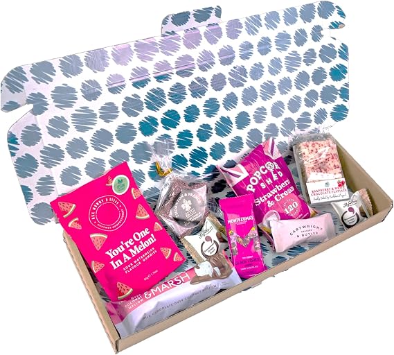Penny Post You’re a Star Letterbox Gift – Congratulations & Thank You Hamper with Chocolate, Fudge, Popcorn, Flapjack & Sweets – Exam Gift Perfect For Her, Him, Friend or Daughter