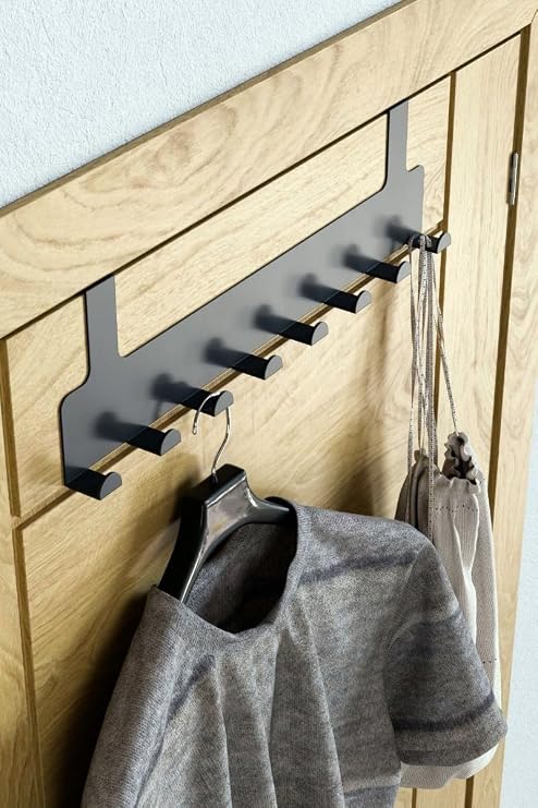 Orret Home Metal Mat Siyah Kapı Arkası Askılık – 8 Kancalı Amerikan Tipi Organizer Askı, Banyo ve Oda Kapıları İçin Pratik Askılık, Delmeden Montajlı Kapı Arkası Askı (Siyah)