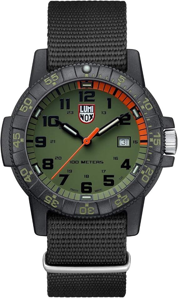 Luminox Leatherback SEA Turtle Giant XS.0337 Erkek Saati 44 mm - Askeri Saat Siyah/Yeşil Tarih Göstergeli 100 m Su Geçirmez, Schwarz, 44 mm, Kayış