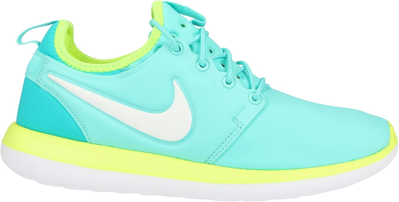 NIKE Women's Roshe Two (Gs) Running Shoes