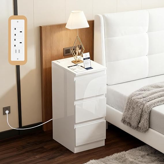 25CM Small Bedside Table with Charging Station, Slim Narrow Bedside Cabinet with 3 Drawers, Sofa Bed Side Table for Bedroom, Living Room (High Gloss White with Charging Station)