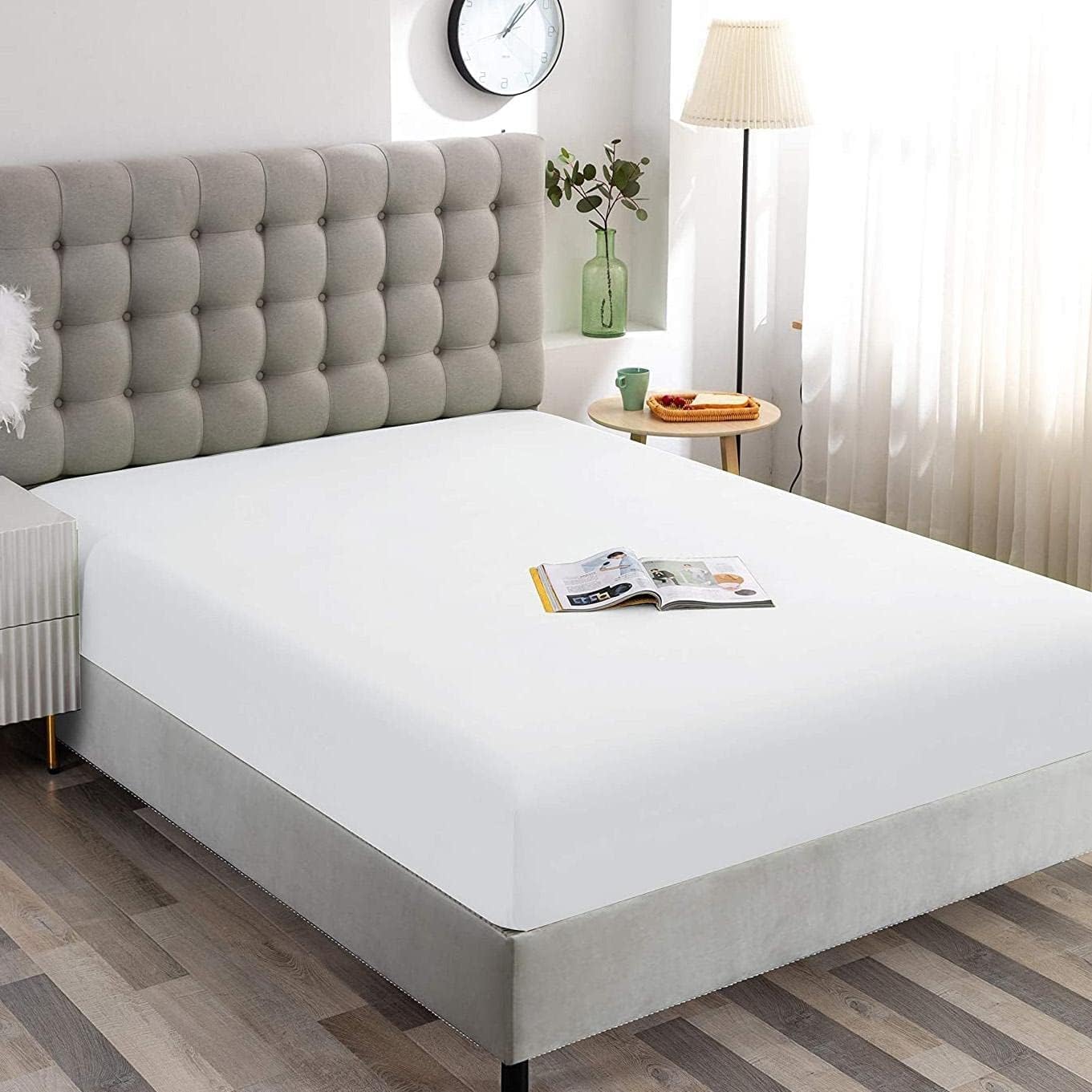 Fitted Bed Sheet only 【White】Mattress Cover 600TC Ultra Soft Touch Silk Like Satin Breathable Luxury Premium Quality Microfiber Wrinkle & Stain Resistant Mattress Sheet Single 90x19025cm