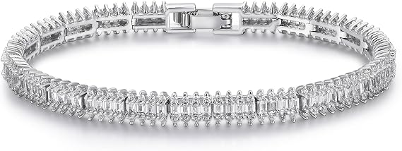 MDFUN 18K ホワイトメッキ レディースブレスレット キュービックジルコニア テニスブレスレット クラシックエメラルドカット 模造ダイヤモンドブレスレット 3mm 6.5 7インチ