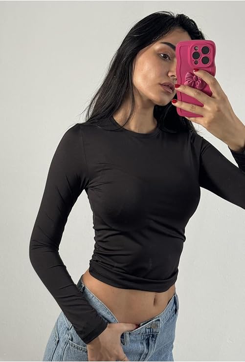 Kare Yaka Uzun Kollu Slimfit Basic Body, Şık ve Konforlu, Vücuda Oturan Modern Tasarım -27053…