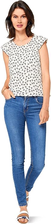 Burda Style Sewing Pattern B6501 Misses' Top with Flounce