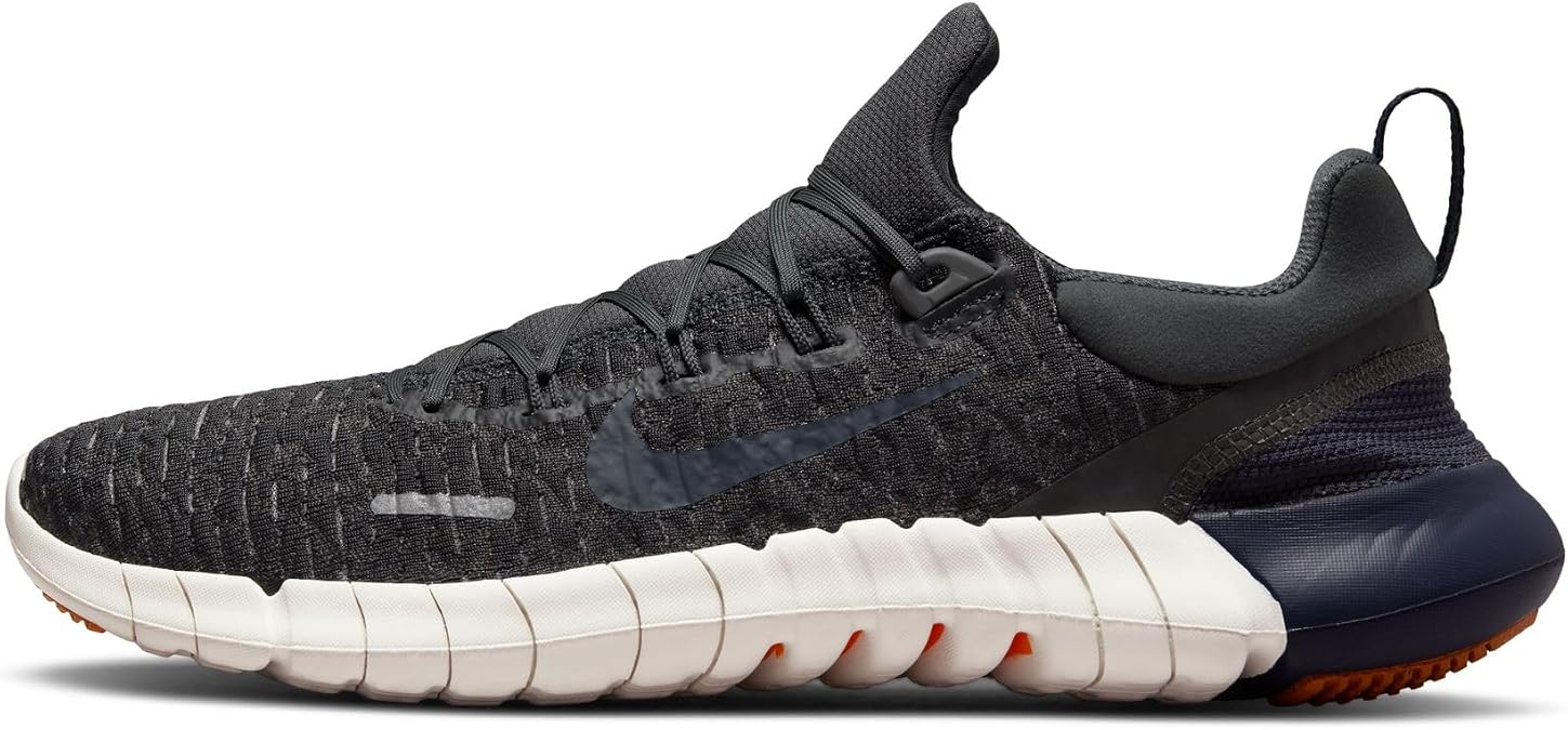NIKE Men's Free Run 5.0 Sneaker