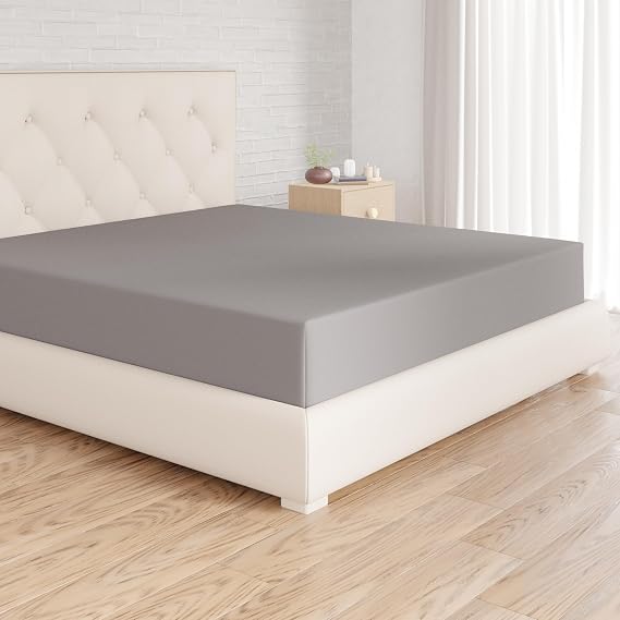 Amazon Basics Super King Fitted Sheet with 30 cm Deep Pocket, Breathable Soft Microfibre, Year-Round Use, 90 x 200 cm, Beige