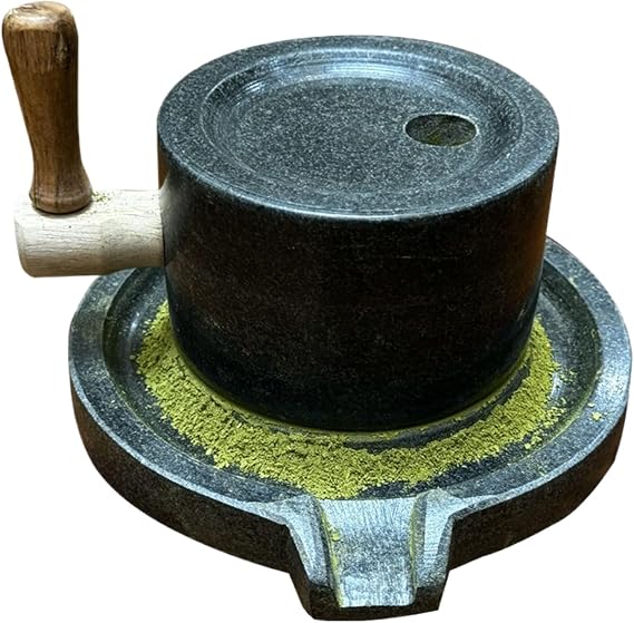 Stone Grain Mill for Making Flour, Robust Model for and Cereals, Hand-Operated Kitchen Mill, for Kitchen, Restaurant, Baking, Coffee, Flour, Pepper, Salt, Nuts and