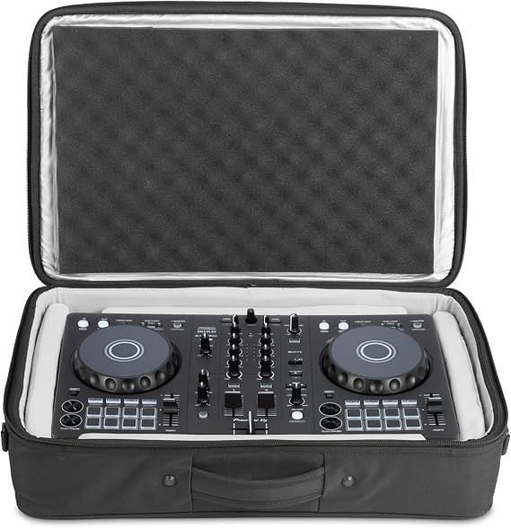 UDG Urbanite MIDI Controller Sleeve Medium, Black (U7101BL)